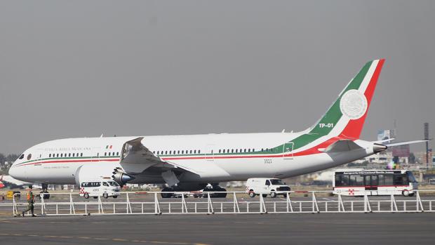 Vuelve a México el avión presidencial que López Obrador no usa para ser vendido a un comprador anónimo