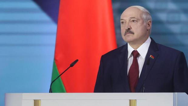 Lukashenko arremete contra Rusia a días de unas elecciones con un posible un duelo inédito