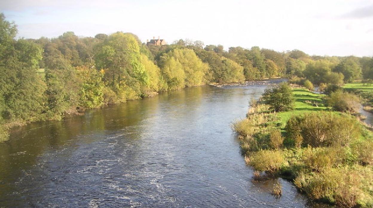 Foto del río Tees, ubicado en el condado de Durheim en Inglaterra