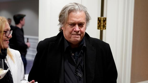 Detienen a Steve Bannon por fraude en la captación de donaciones para el muro de Trump