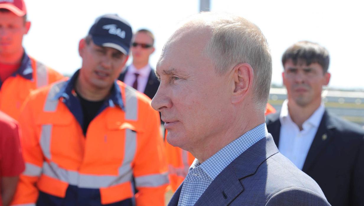 Putin, en la inauguración de una carretera en Crimea