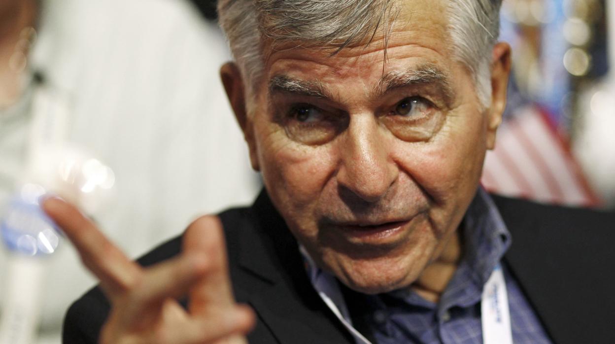 Mike Dukakis, en una imgen de 2012