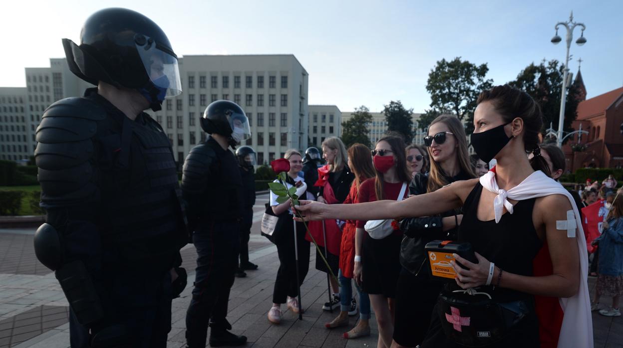 La protesta se ha extendido también a otras ciudades como Grodno, situada cerca de la frontera de Polonia