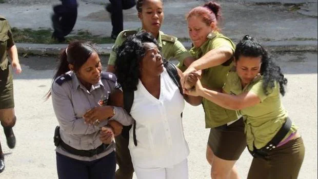 Berta Soler: «El régimen cubano me ha llegado a detener hasta tres veces en una semana»