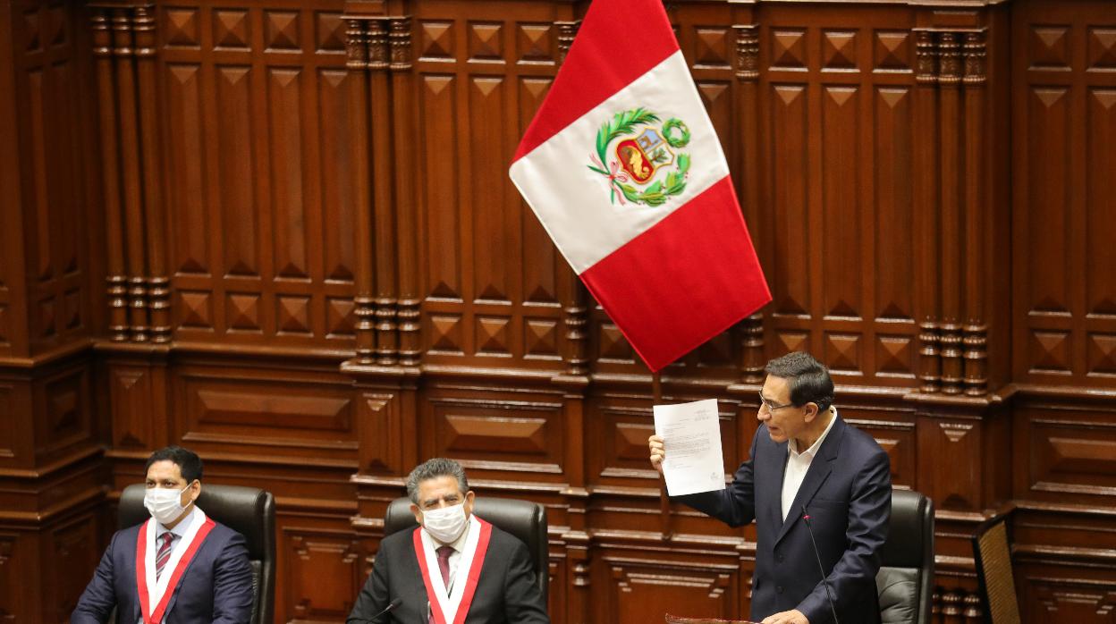 El Congreso de Perú rechaza la destitución del presidente Martín Vizcarra