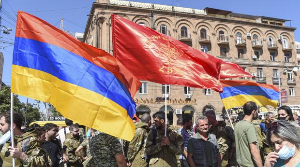 Brusco recrudecimiento del conflicto armado entre Armenia y Azerbaiyán