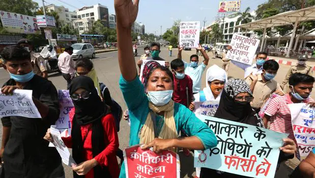 Indignación en la India tras la muerte de una joven violada por cuatro hombres