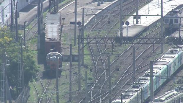 Al menos diez hombres armados secuestran un tren en Río de Janeiro para huir de la policía