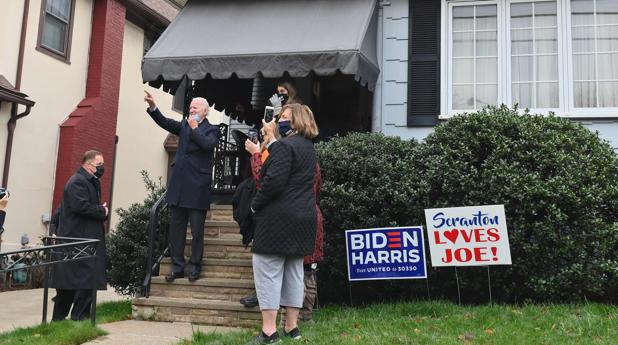 Biden y Trump siguen en campaña en el día de la elección