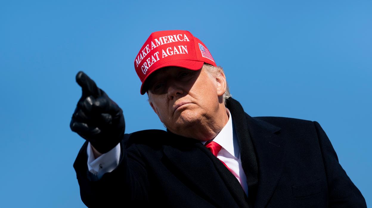 Donald Trump, este lunes durante un mitin electoral en Fayetteville (Carolina del Norte)