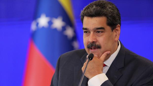 Maduro ordena celebrar su farsa electoral en las plazas de la consulta popular de la oposición