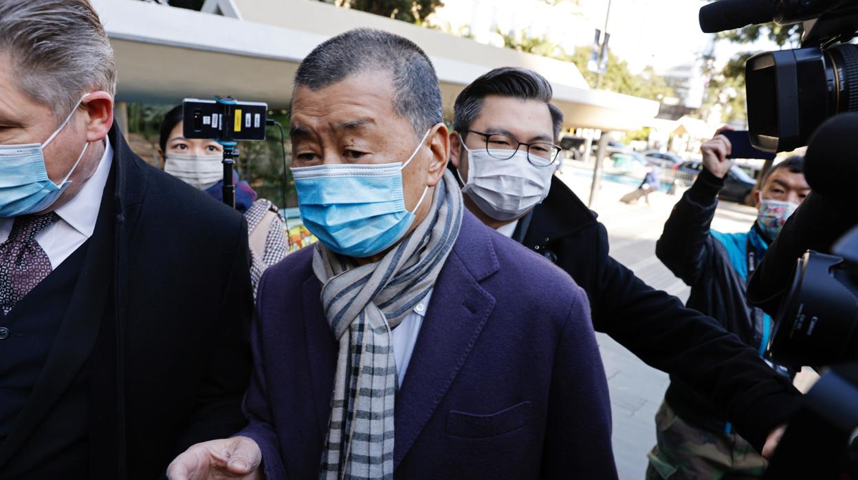 El magnate de los medios Jimmy Lai, fundador de Apple Daily, llega al Tribunal de Apelación Final