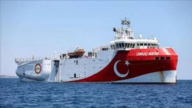 Grecia aumenta la tensión con Turquía al aprobar la ampliación de las aguas territoriales