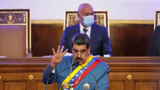 Maduro ofrecerá elecciones regionales libres a cambio de seguir hasta 2025