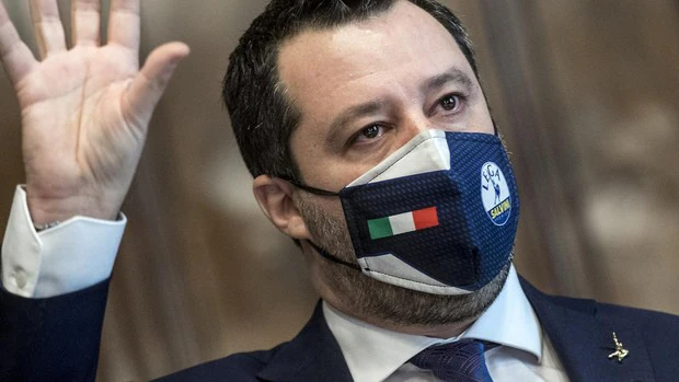 Salvini ofrece a Draghi su disponibilidad sin condiciones para formar gobierno