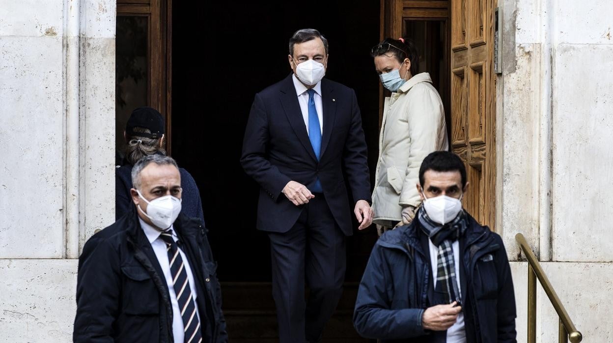 Mario Draghi camino a reunirse con líderes de otras formaciones políticas