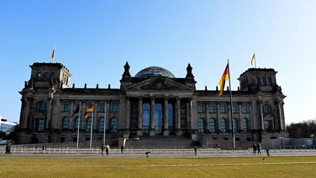 Un espía entrega a la inteligencia rusa los planos del Parlamento alemán