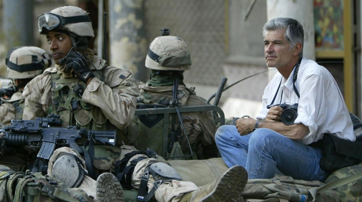 El periodista James Nachtwey en Bagdad, en 2003