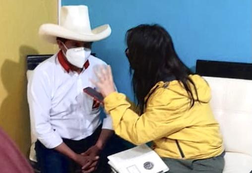 Pedro Castillo, durante la entrevista con Pao Ugaz