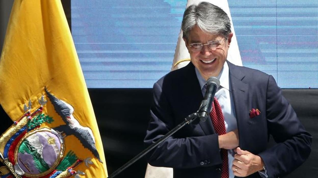 Guillermo Lasso, tras recibir sus credenciales como presidente electo el pasado 19 de mayo