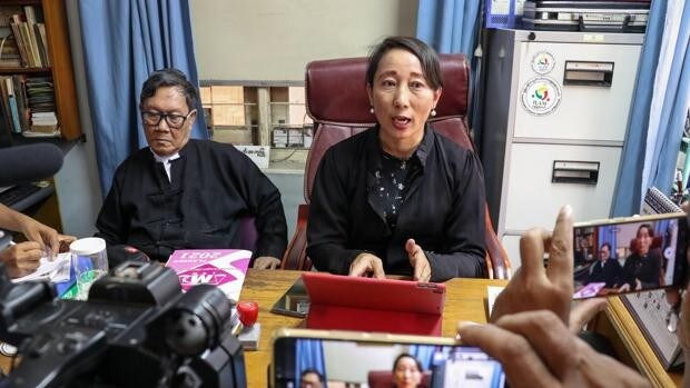 Aung San Suu Kyi reaparece por primera vez desde el golpe de Estado en Myanmar