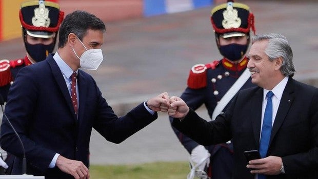 El presidente de Argentina desata la polémica: «Los brasileños salieron de la selva»