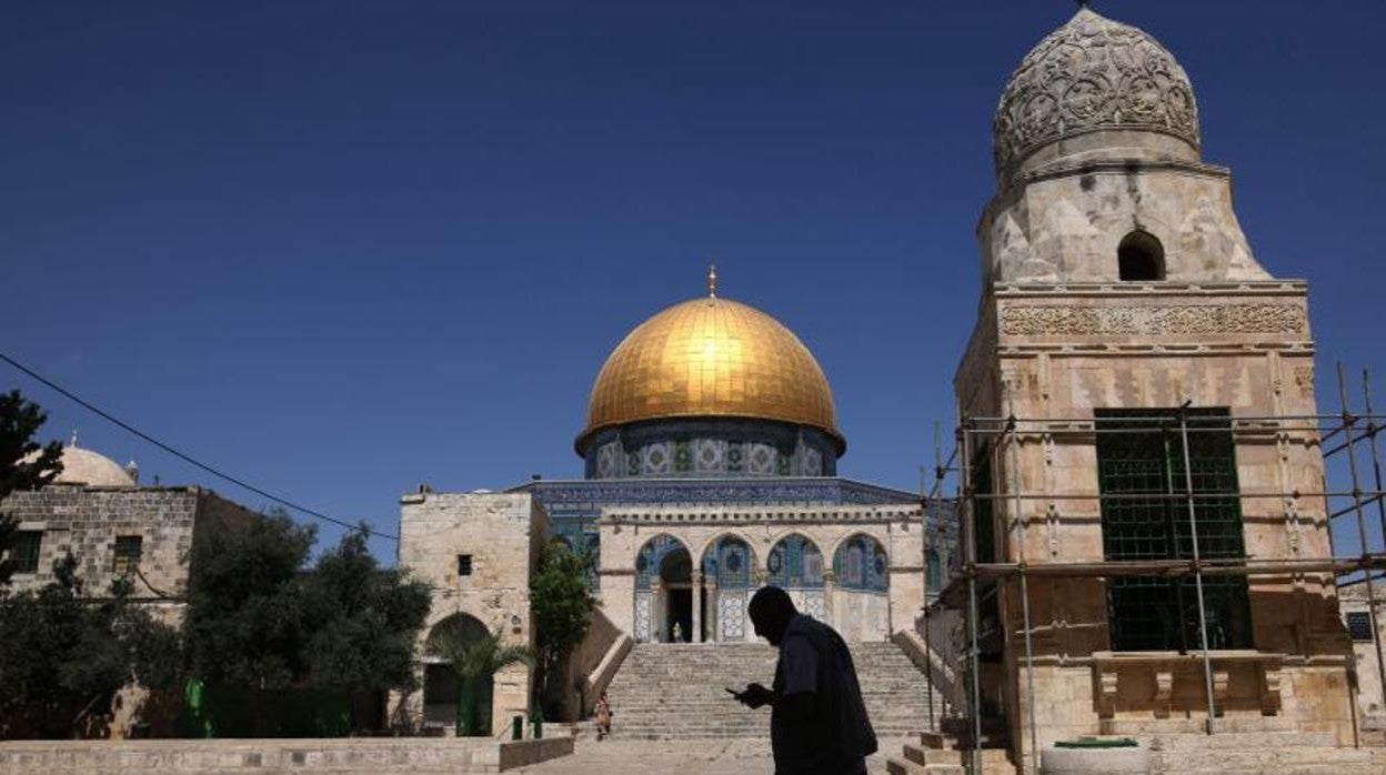 La mezquita de la Cúpula de la Roca en el complejo de mezquitas Al-Aqsa de Jerusalén oriental