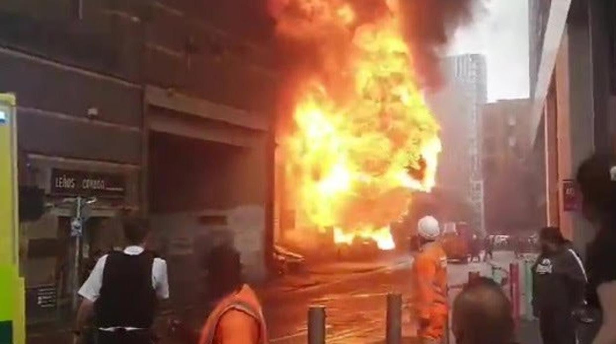 Captura del vídeo del incendio en Londres