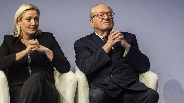 Jean-Marie Le Pen carga contra su hija Marine por la falta de «virilidad» del partido