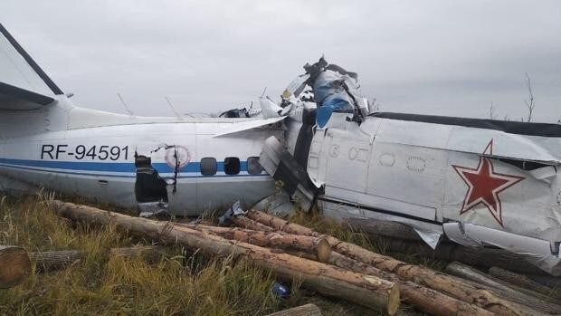 Al menos 16 muertos al estrellarse un avión con paracaidistas a bordo en Rusia