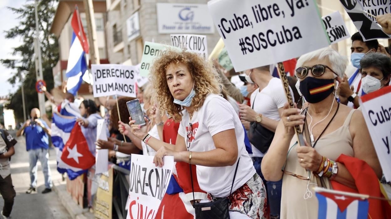 Manifestación contra el régimen cubano en Madrid