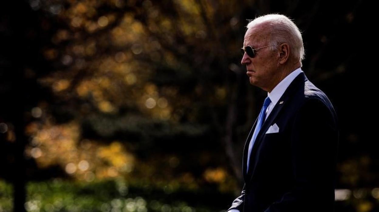 Biden ayer en los jardines de la Casa Blanca