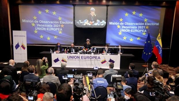 Maduro expulsa a los observadores de la Unión Europea