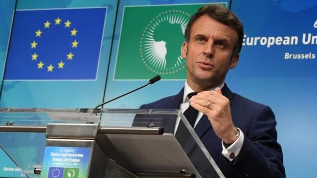 Macron convoca una cumbre europea de urgencia y pide a los franceses que abandonen Ucrania