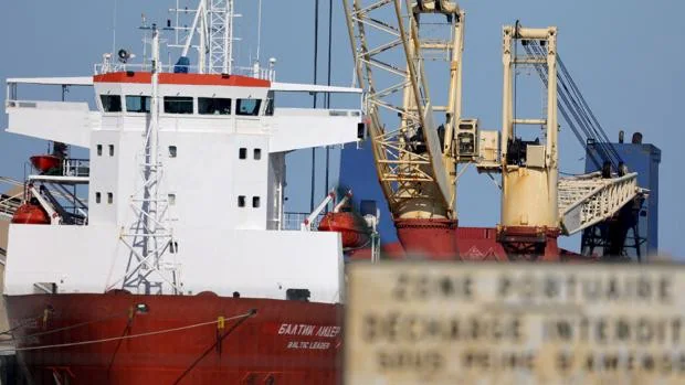 Francia intercepta un carguero en el canal de la Mancha por las últimas sanciones contra Rusia