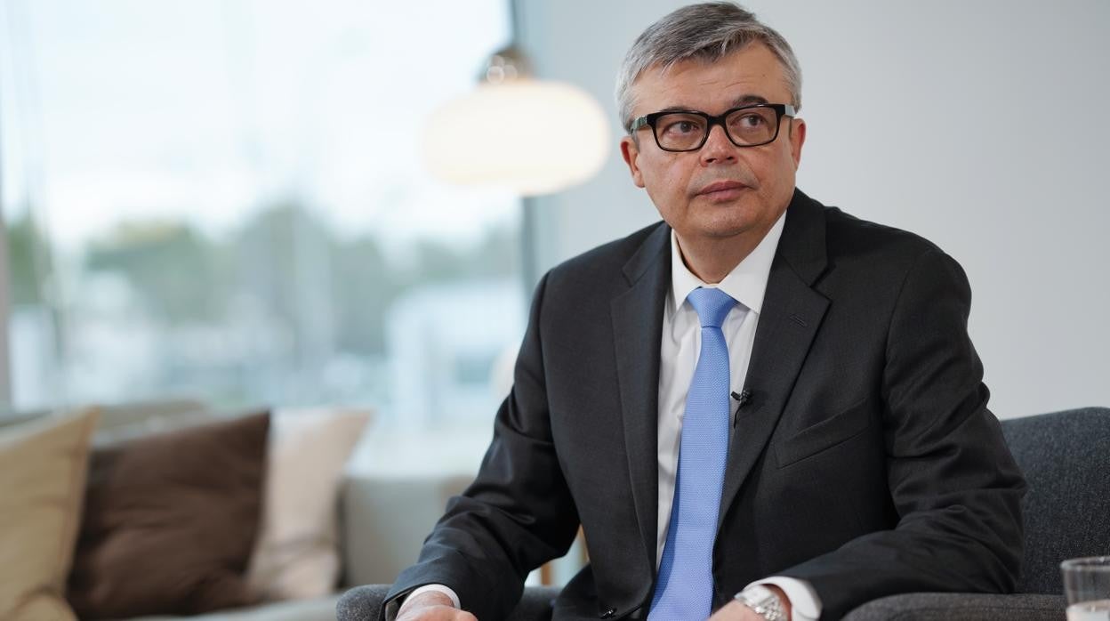 El embajador de Ucrania en Madrid, Serhii Pohoreltsev, en entrevista con ABC cuando se cumple un mes de la guerra