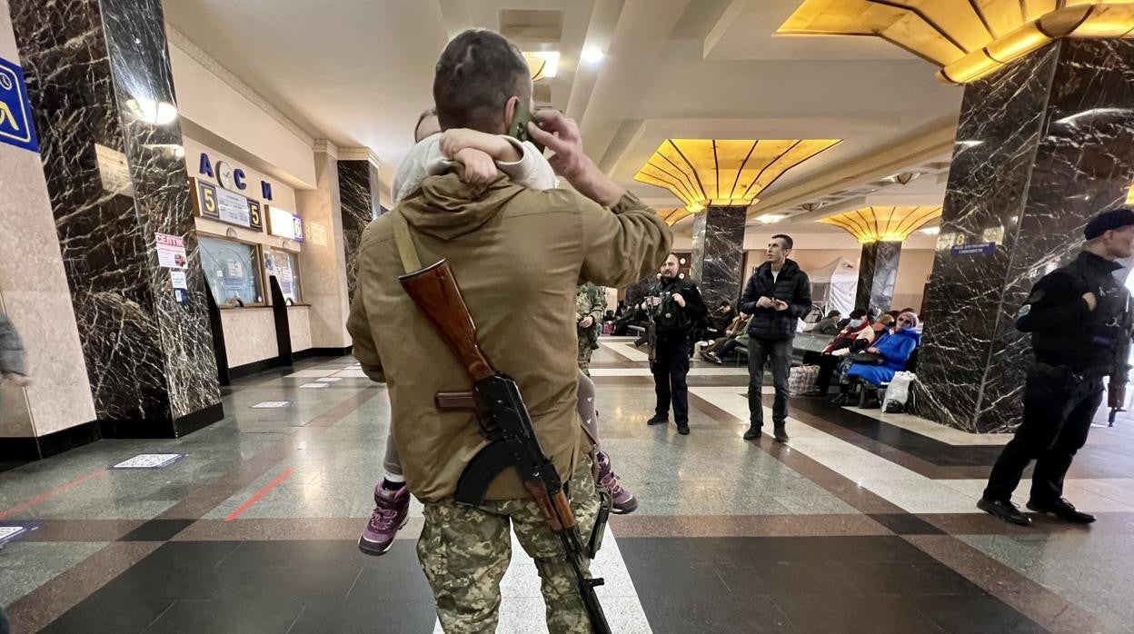 Kiev no espera a la retirada de Rusia