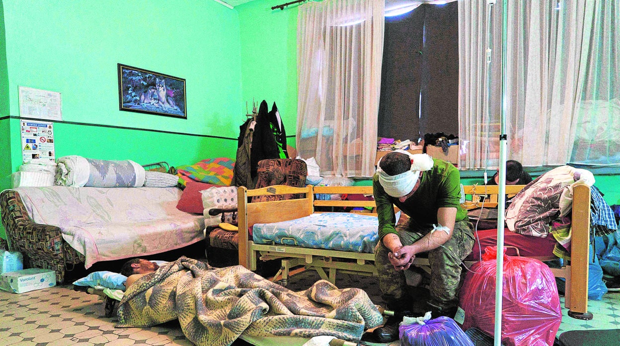 Heridos en una habitación de un hospital militar de Zaporiyia