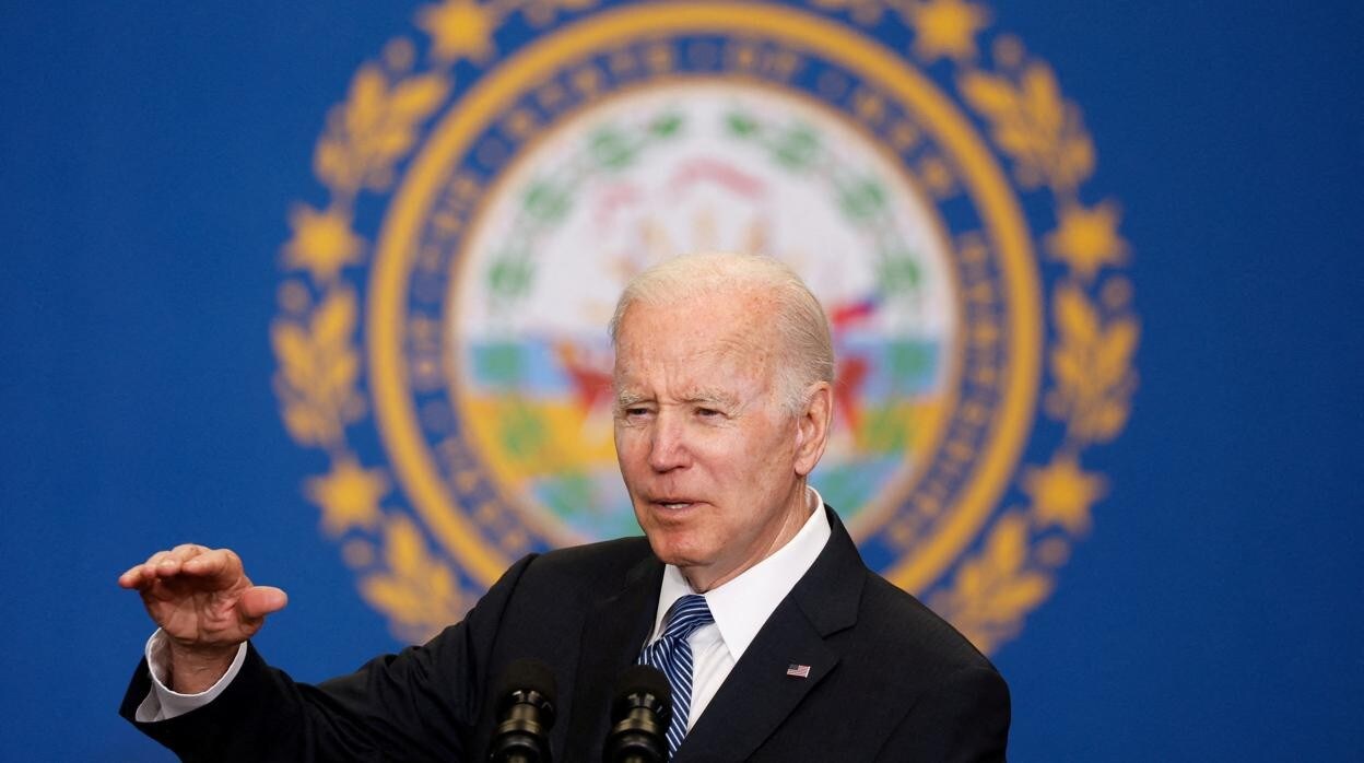 El presidente de los Estados Unidos, Joe Biden, ofrece comentarios sobre proyectos de infraestructura, en Portsmouth