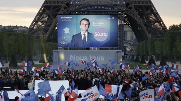 Macron contiene a Le Pen con una victoria holgada y Europa respira