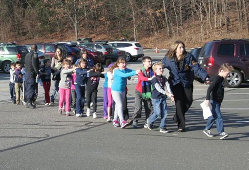 Niños afectados por la matanza de Sandy Hook en Newtown, Connecticut