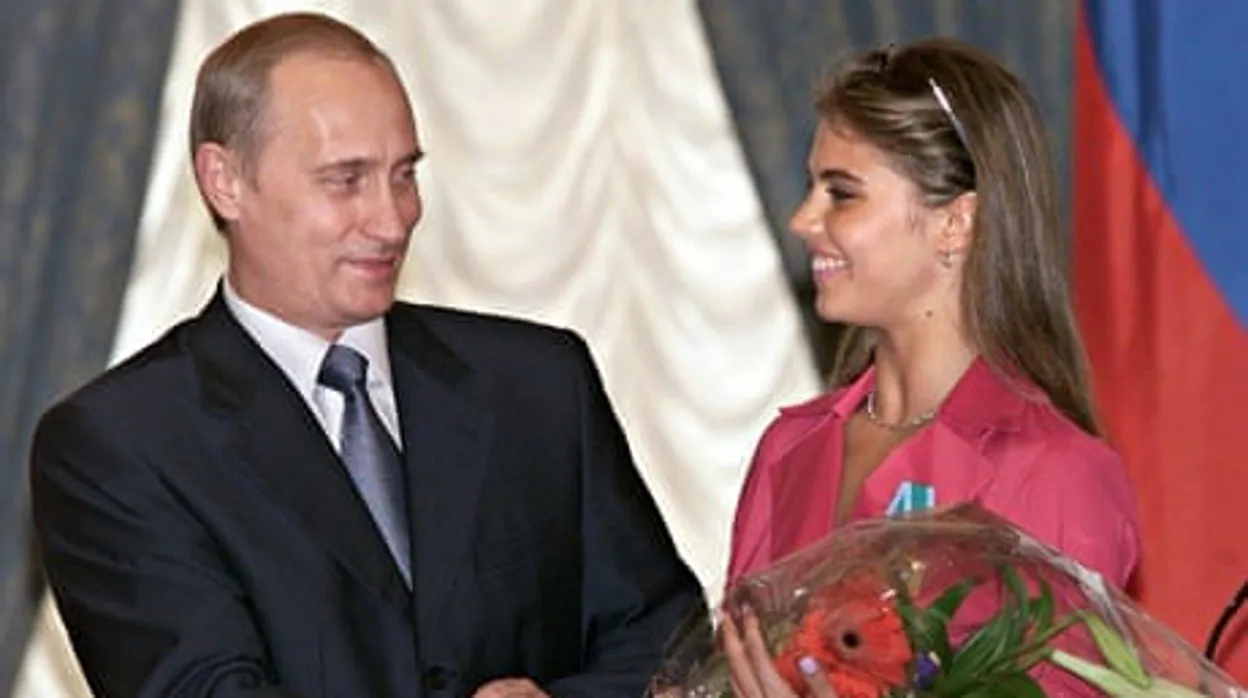 Putin junto a Alina Kabaeva en una foto de archivo