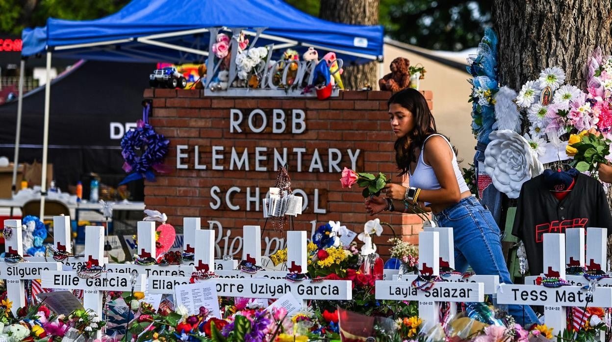 Recuerdo a los niños asesinados en Uvalde (Texas) en un colegio