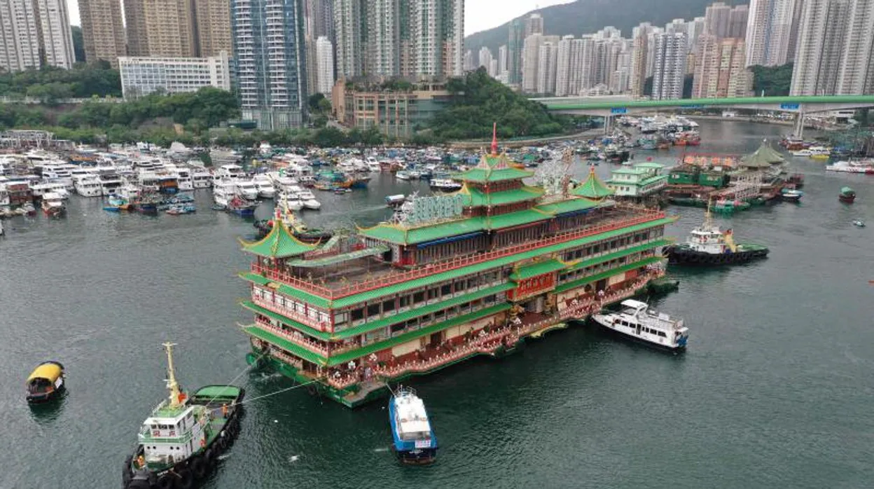 El barco fue inaugurado en 1976 a imagen y semejanza de un palacio imperial de la Dinastía Ming