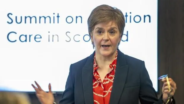 La primera ministra de Escocia propone un segundo referéndum de independencia el 19 de octubre de 2023