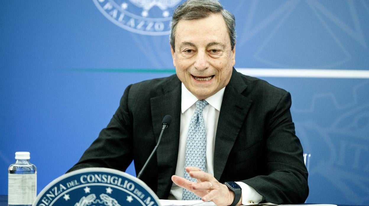 El primer ministro italiano, Mario Draghi, durante la rueda de prensa ofrecida este jueves en Roma