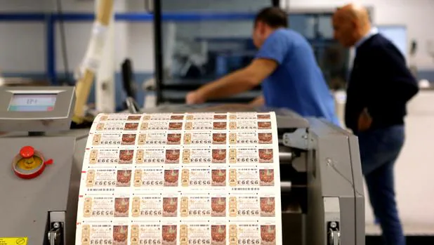 «Un décimo de Lotería es más dificil de imprimir que un pasaporte», aseguran desde la Fábrica de la Moneda