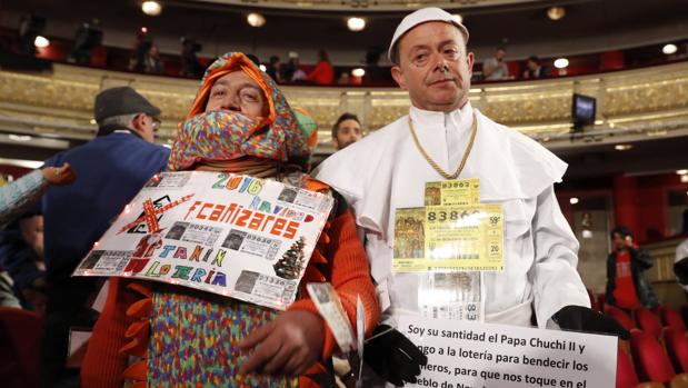 El «bombo loco», legionarios y «niñas talismán»: las anécdotas de la Lotería de Navidad