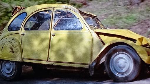 Citroën 2 CV en 'Sólo para tus ojos'