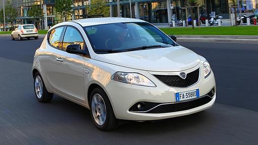 El utilitario Lancia Ypsilon logra unos 1.000 km de autonomía total en versión para GLP